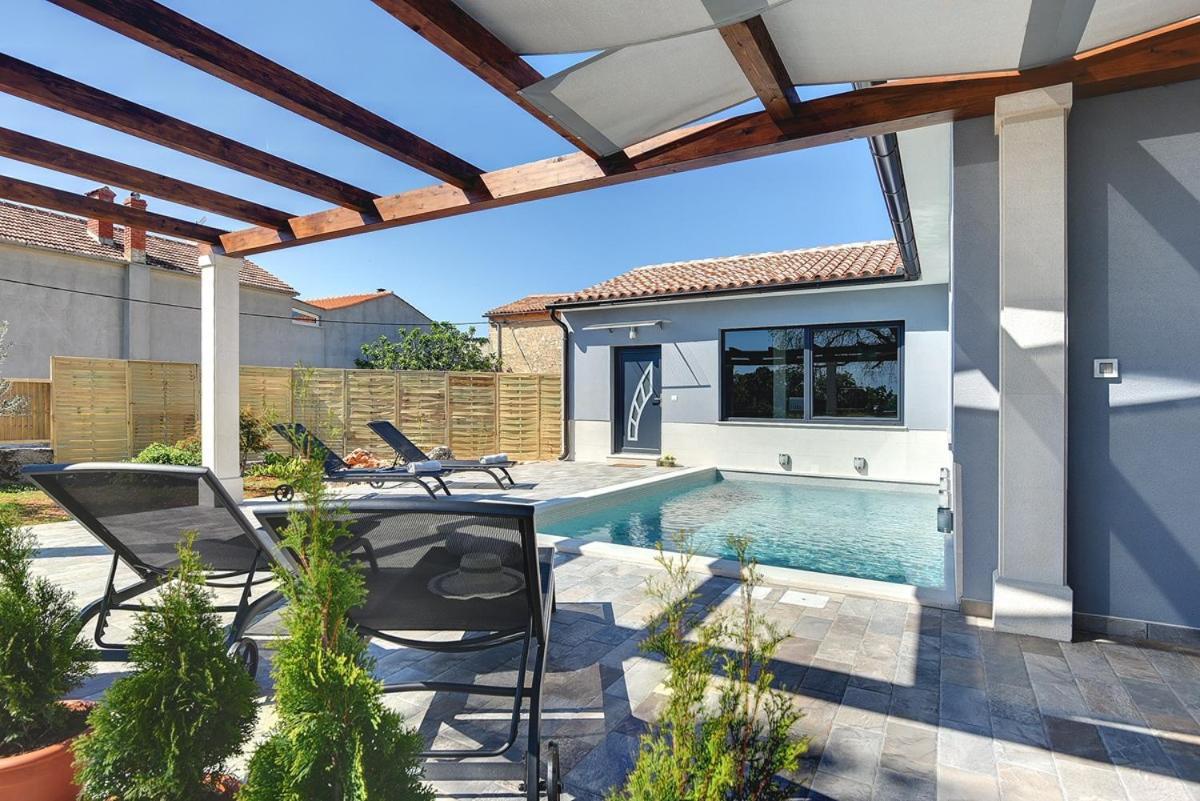 Villa Sunny Home Vodnjan Exteriör bild