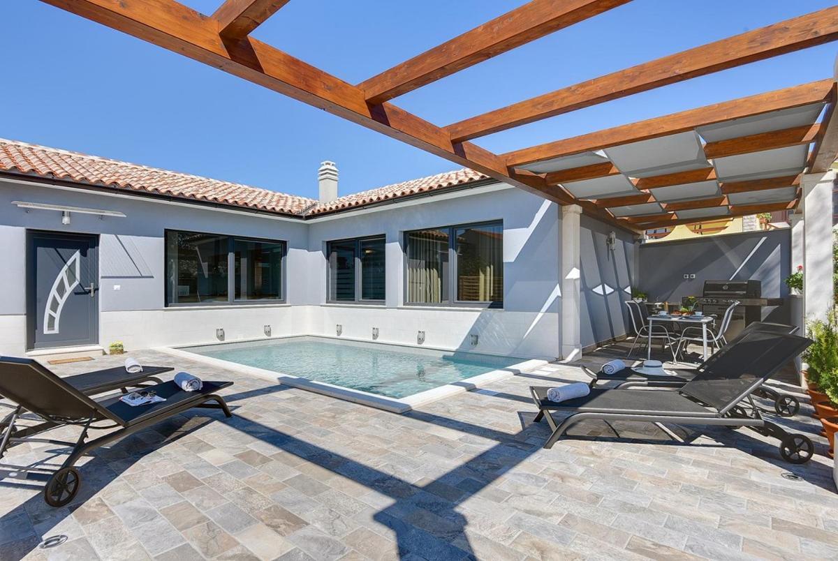 Villa Sunny Home Vodnjan Exteriör bild